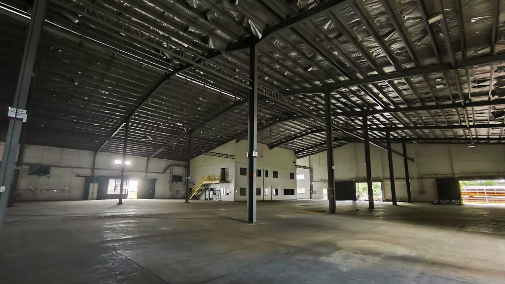 PULILAN WAREHOUSE — photo 1