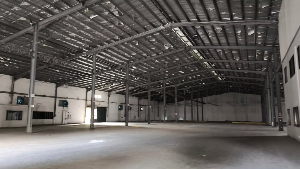 PULILAN WAREHOUSE — photo 5