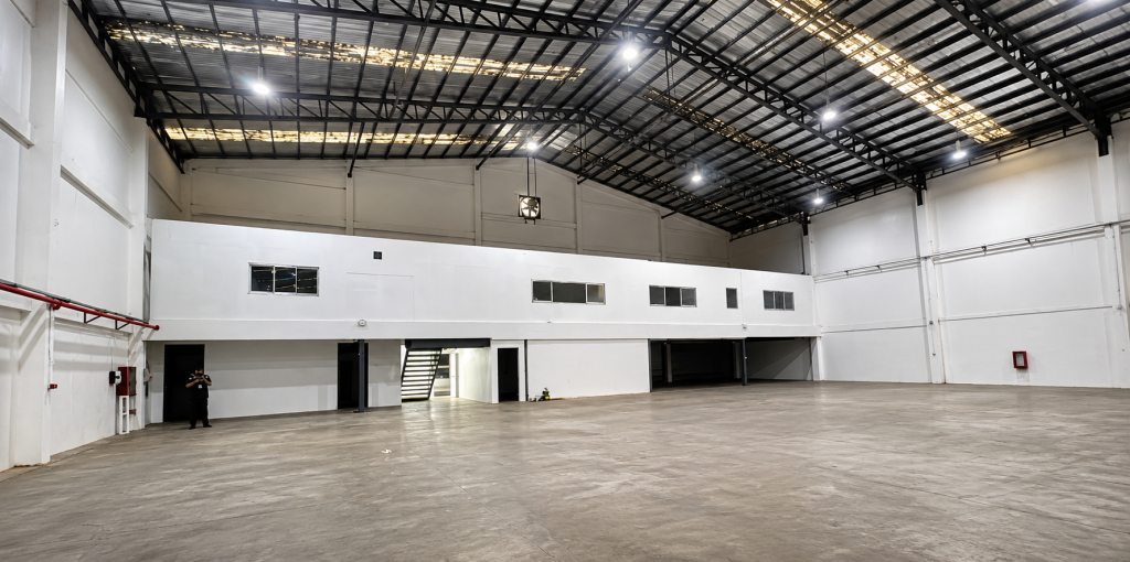 Bagong Ilog Warehouse — photo 3