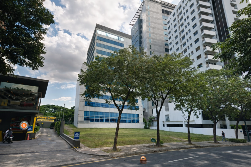 BGC Lot — photo 2