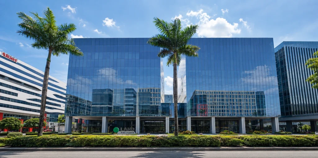 Ilandbay Plaza — photo 1
