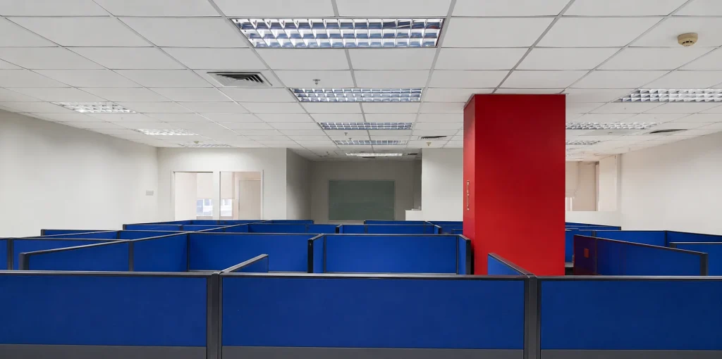 One E-Com Center — photo 4