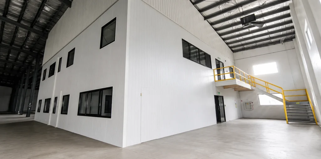 PULILAN WAREHOUSE — photo 2