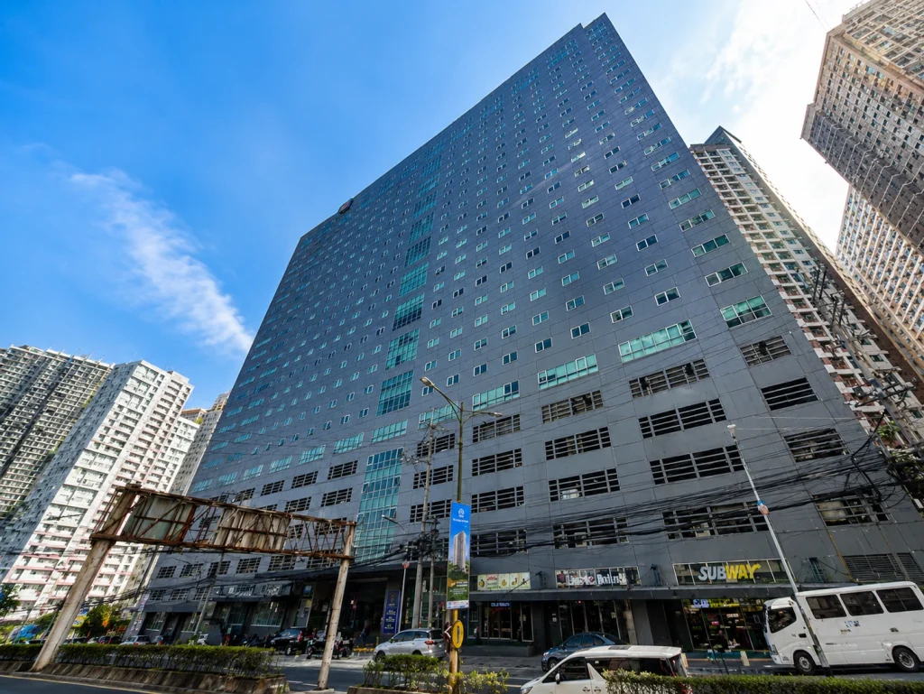 Robinsons Cybergate Center 3
