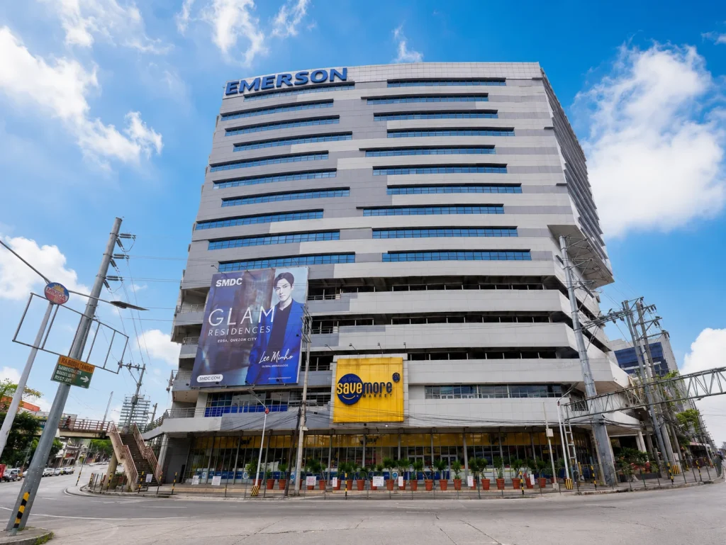 SM Cyber West