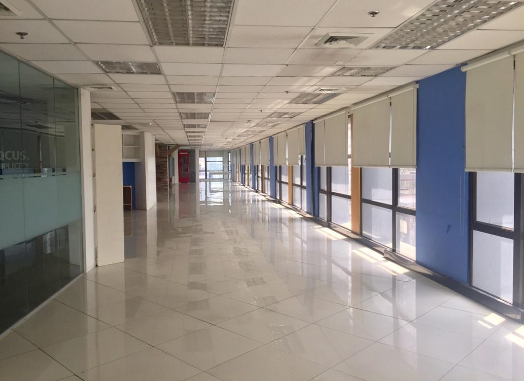 Sun Plaza — photo 2
