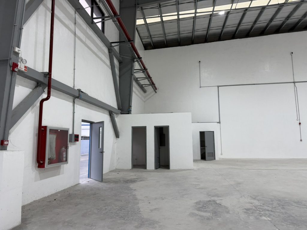 Mabalacat 2 Warehouse — photo 14