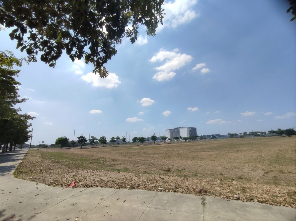 Clark Global City — photo 1