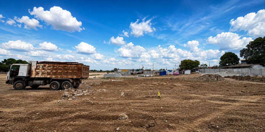 Governor's Drive Lot — photo 5