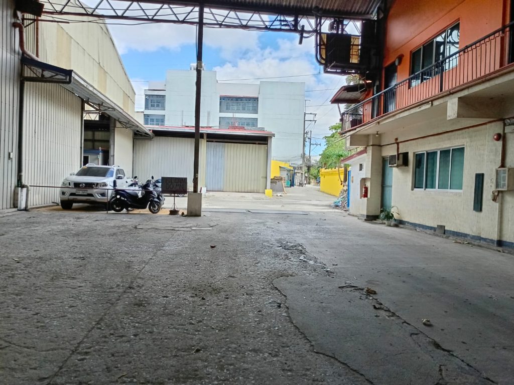 Kaingin Warehouse — photo 1