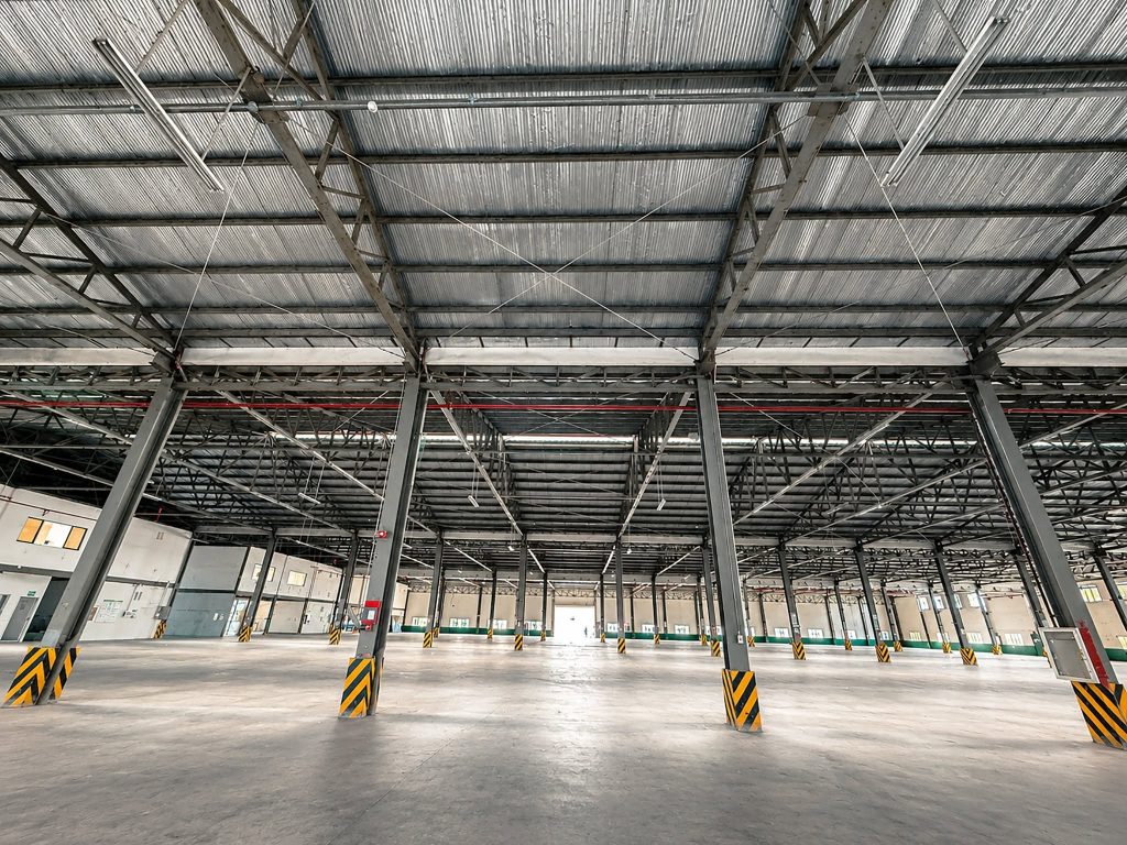 Courtland Warehouse — photo 3
