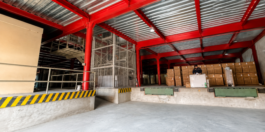 SMBF Warehouse — photo 2