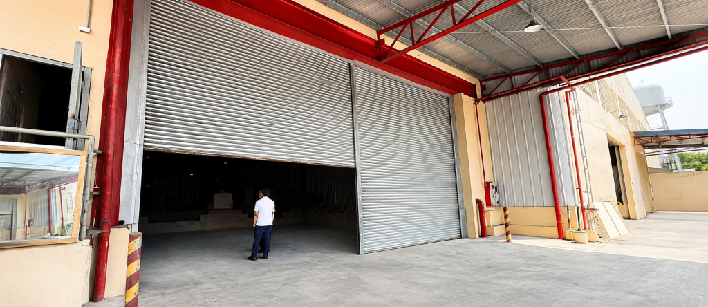 SMBF Warehouse — photo 3