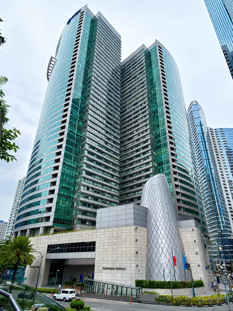 RCBC Plaza — photo 1