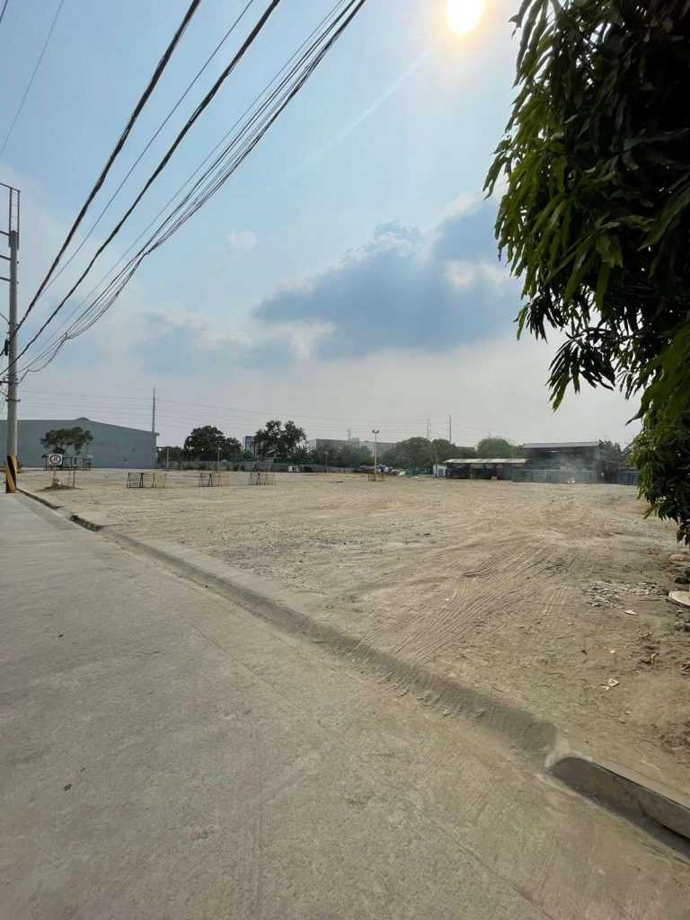 JDH Warehouse — photo 6
