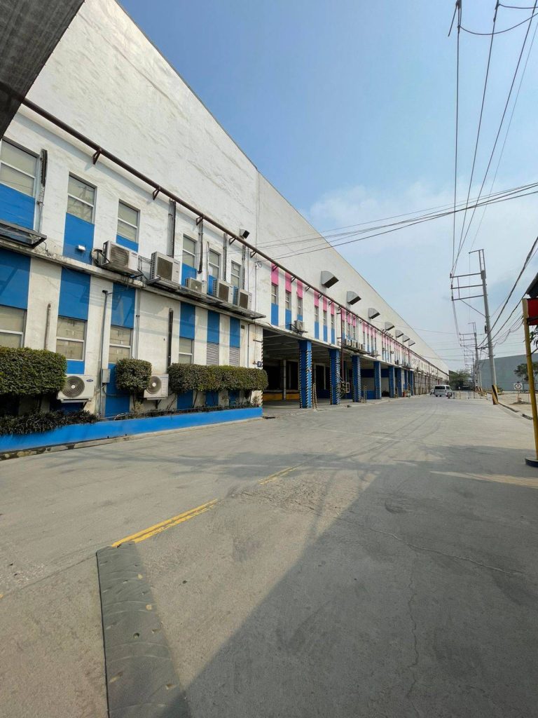 JDH Warehouse — photo 2