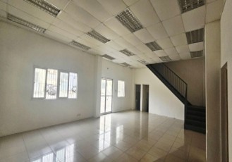 CARMONA WAREHOUSE — photo 1