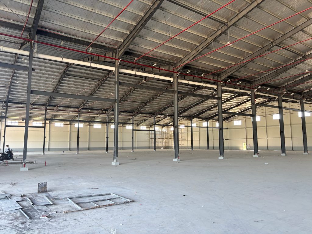 Bustos Warehouse — photo 2