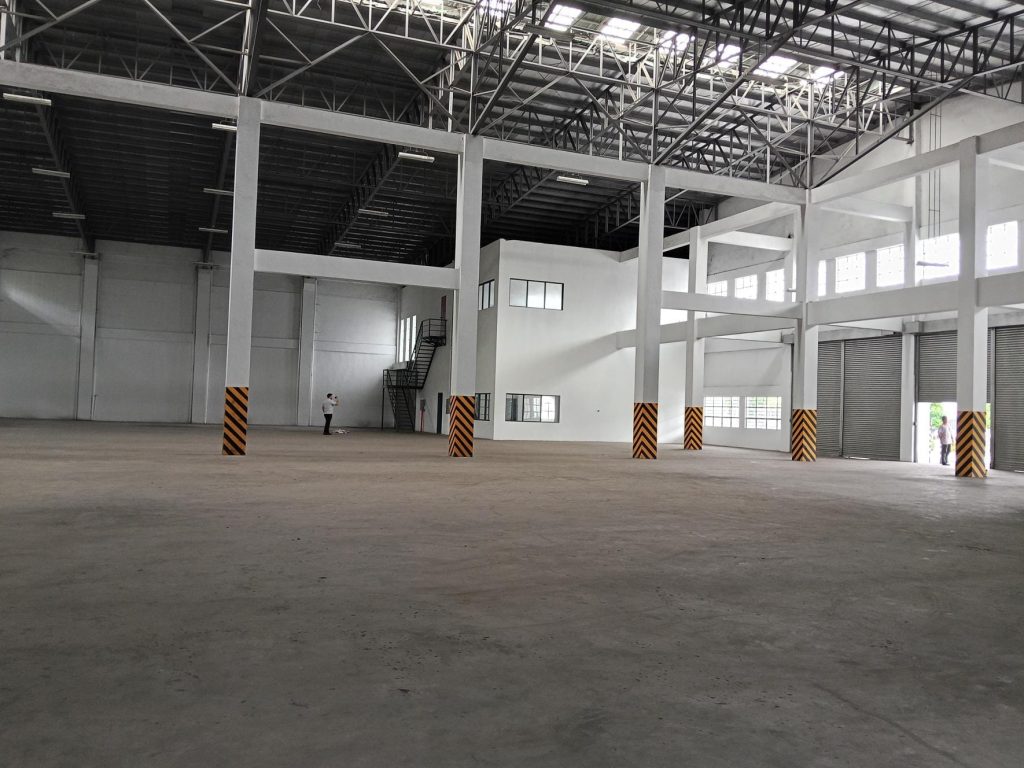 Southern Complex Warehouse — photo 3
